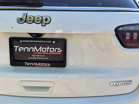 Used 2019 Jeep Compass Latitude w/ Popular Equipment Group AWD/4WD image 46