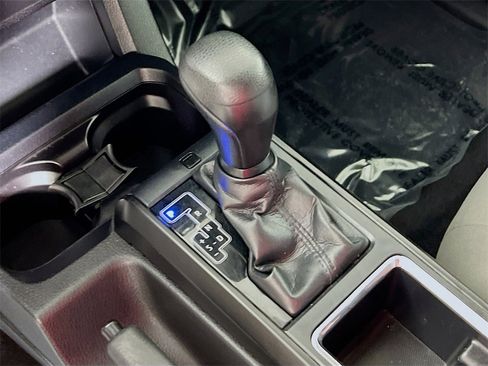Certified 2019 Toyota Tacoma SR image 16