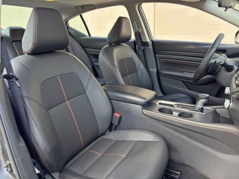 Used 2021 Nissan Altima 2.0 SR FWD image 33