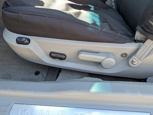 Used 2006 Ford Mustang GT Premium RWD image 21