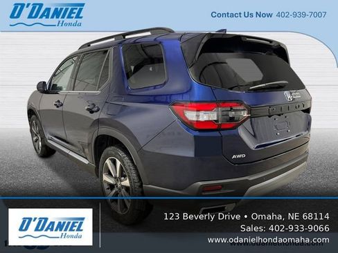 Used 2025 Honda Pilot Elite image 4