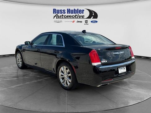 Used 2020 Chrysler 300 Touring L w/ Quick Order Package 22F AWD/4WD image 3