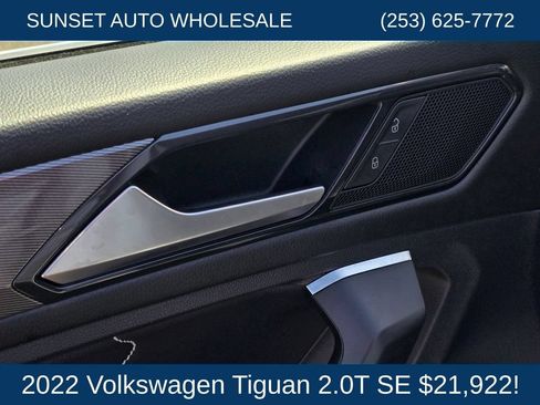 Used 2022 Volkswagen Tiguan SE AWD/4WD image 29