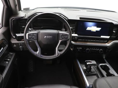 Used 2024 Chevrolet Silverado 1500 RST image 18