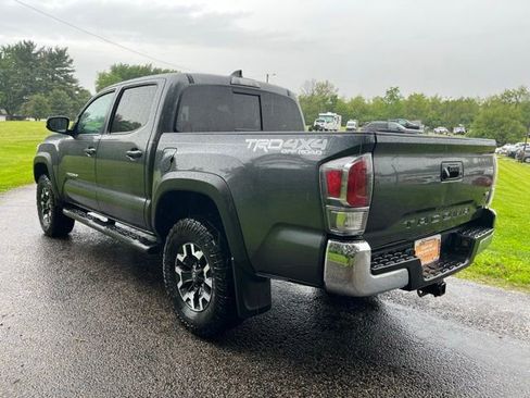 Used 2023 Toyota Tacoma TRD Off-Road AWD/4WD image 5