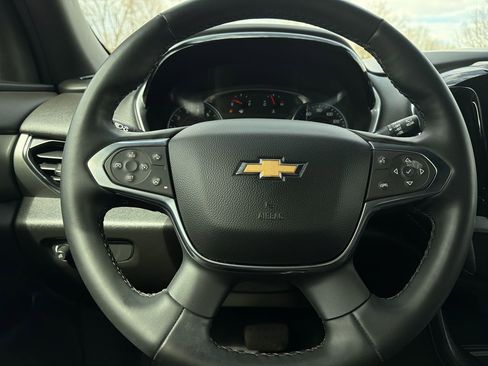Used 2023 Chevrolet Traverse LT AWD/4WD image 15
