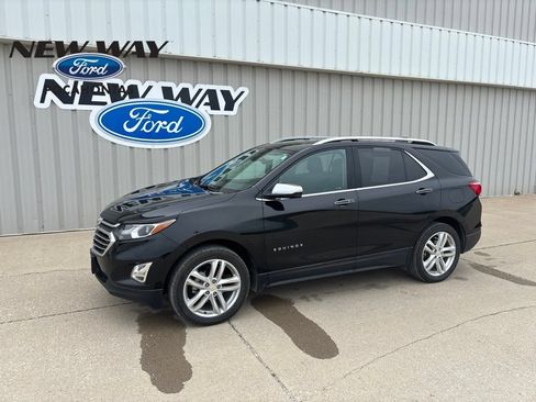 Used 2021 Chevrolet Equinox Premier AWD/4WD image 1