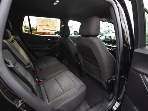 New 2026 Chevrolet Equinox LT w/ LPO, Floor Liner Package AWD/4WD image 23