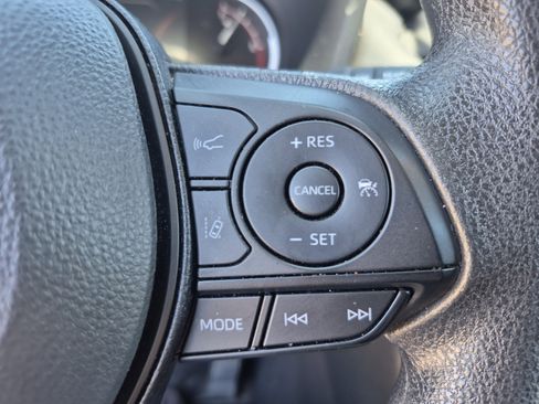 Certified 2025 Toyota RAV4 XLE AWD/4WD image 27
