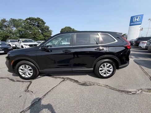 Used 2025 Honda CR-V LX image 2