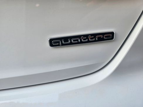 Used 2022 Audi A4 2.0T Premium Plus AWD/4WD image 32