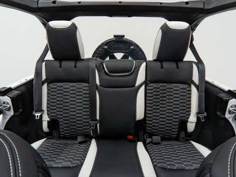 Used 2026 Jeep Wrangler Unlimited Sport image 28