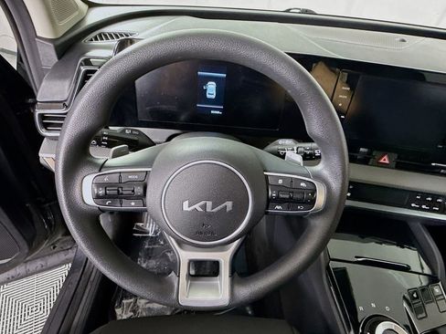 Used 2023 Kia Sportage LX image 19