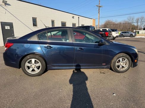Used 2011 Chevrolet Cruze LT w/ RS Package image 13