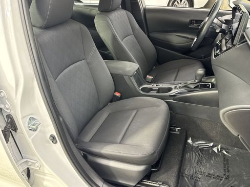 Used 2024 Toyota Corolla LE FWD image 39