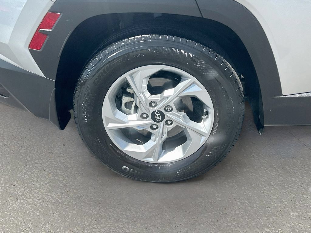 Used 2024 Hyundai Tucson SEL FWD image 28