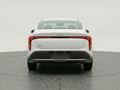 Used 2025 Kia K4 LXS image 7