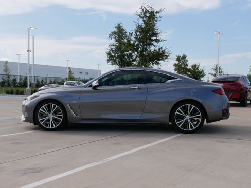 Used 2017 INFINITI Q60 3.0t w/ Premium Plus Package 3.0T RWD image 5