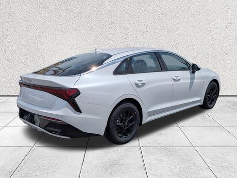 New 2026 Kia K5 LXS FWD image 3