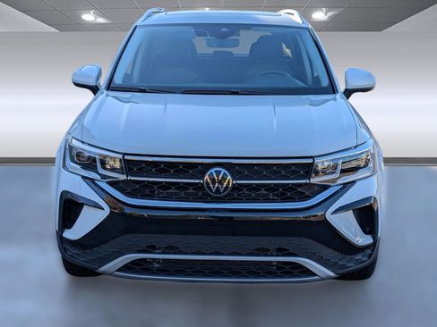 Used 2023 Volkswagen Taos SEL image 6