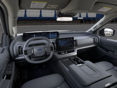 New 2026 Ford Expedition Max Active RWD image 9