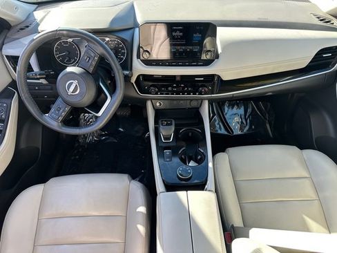 Used 2023 Nissan Rogue SL w/ SL Premium Package image 18