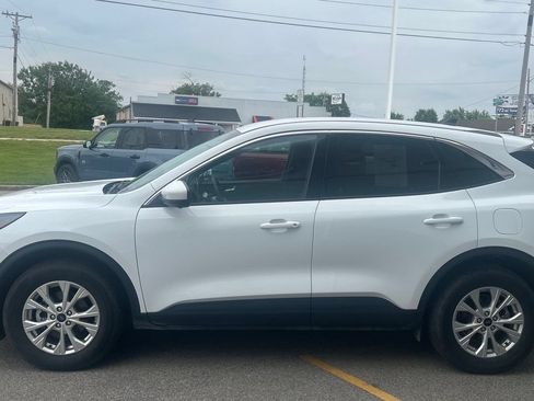 Used 2024 Ford Escape Active w/ Tech Pack #2 AWD/4WD image 4