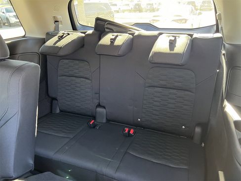 Certified 2025 Nissan Pathfinder S image 27