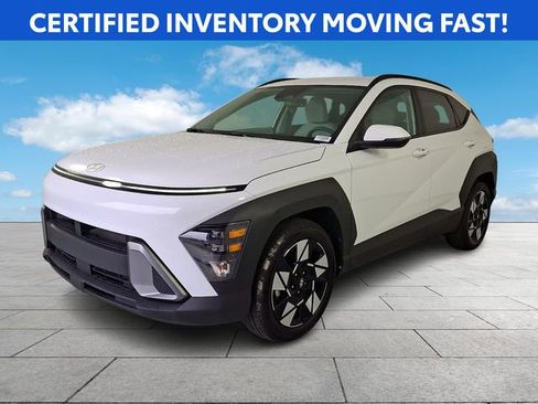Certified 2025 Hyundai Kona SEL FWD image 4