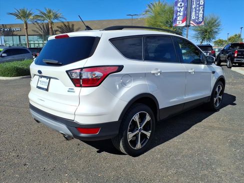 Used 2018 Ford Escape SEL image 5