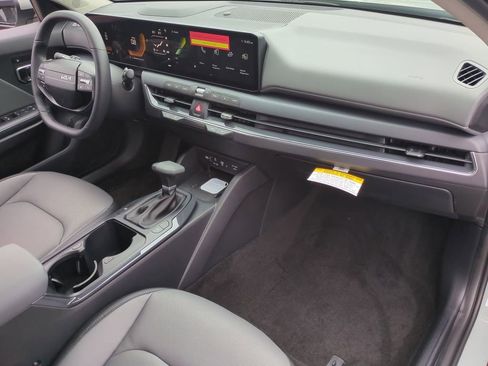 New 2026 Kia K4 LXS image 27