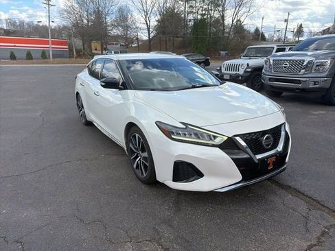 Used 2021 Nissan Maxima 3.5 SV w/ Floor Mat Group image 3