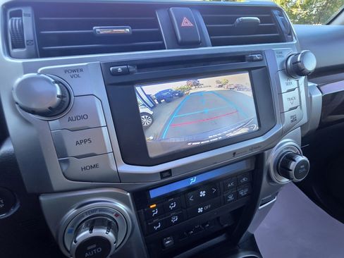 Used 2015 Toyota 4Runner Limited image 11