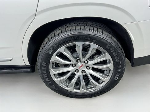 Certified 2024 GMC Yukon Denali w/ Denali Reserve Package AWD/4WD image 33