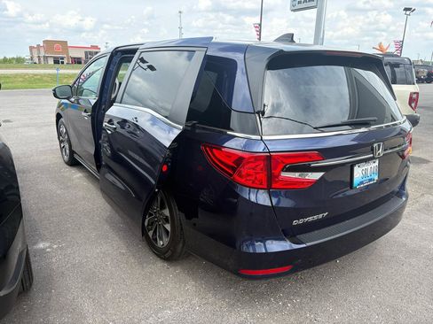 Used 2023 Honda Odyssey EX-L image 5