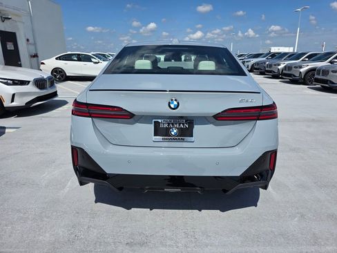 New 2027 BMW 530i RWD image 5