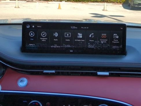 Used 2023 Genesis GV70 2.5T w/ Sport Prestige Package image 17