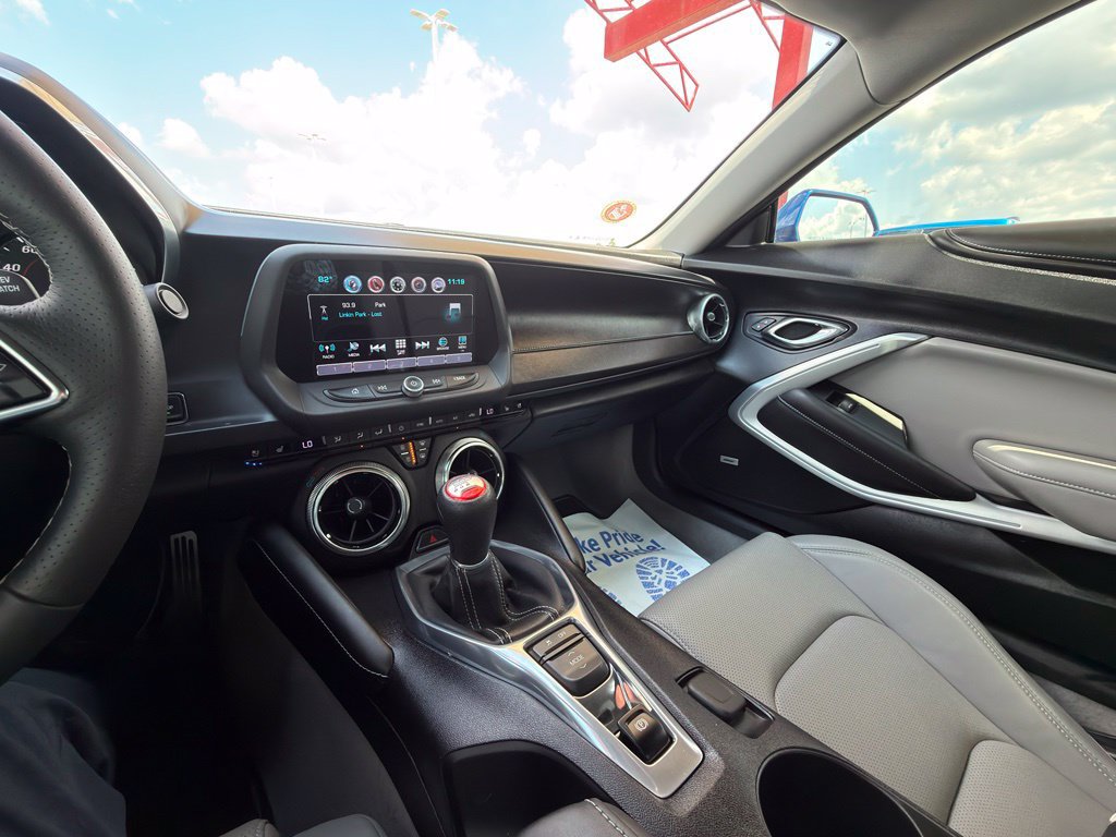 Used 2018 Chevrolet Camaro SS w/ LPO, Ground Effects Package RWD image 35