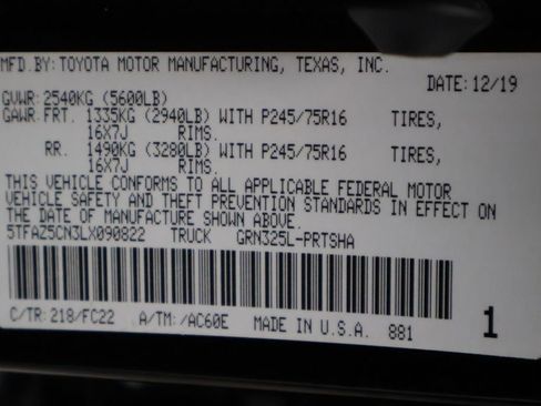 Certified 2020 Toyota Tacoma SR5 image 17