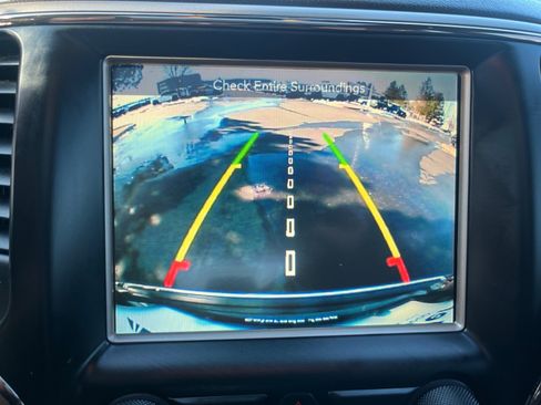 Used 2017 Jeep Grand Cherokee Summit image 29