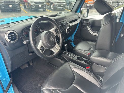 Used 2017 Jeep Wrangler Sahara w/ Quick Order Package 24E Chief image 5