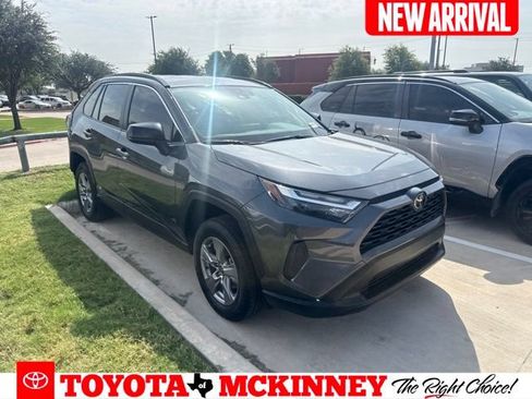 Used 2025 Toyota RAV4 LE AWD/4WD image 1