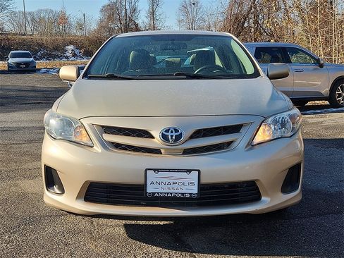Used 2013 Toyota Corolla L image 2