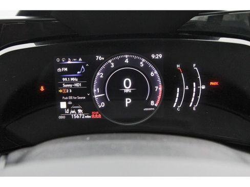 Used 2025 Lexus NX 250 FWD w/ Towing Package (2000 Lbs) image 16