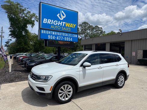 Used 2018 Volkswagen Tiguan S FWD image 1