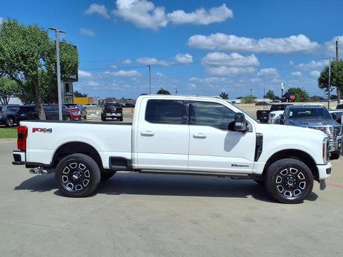 Used 2026 Ford F250 Platinum AWD/4WD image 2