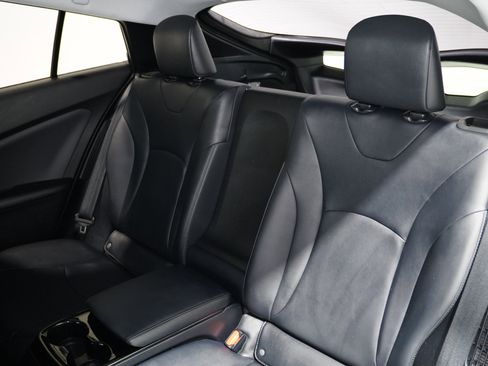 Used 2017 Toyota Prius Prime Advanced image 17