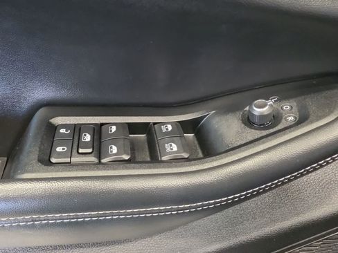 Used 2024 Jeep Grand Cherokee L Laredo AWD/4WD image 22