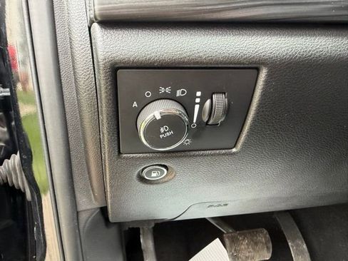 Used 2021 Jeep Grand Cherokee Altitude image 18