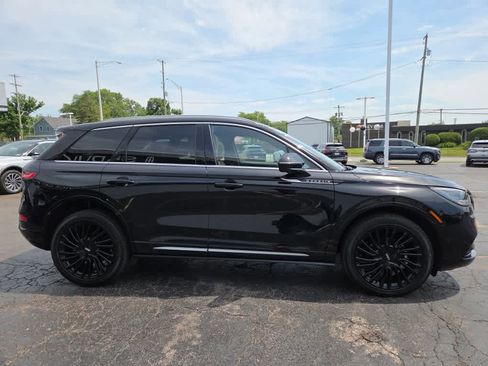 Used 2022 Lincoln Corsair Reserve w/ Equipment Group 201A AWD/4WD image 4